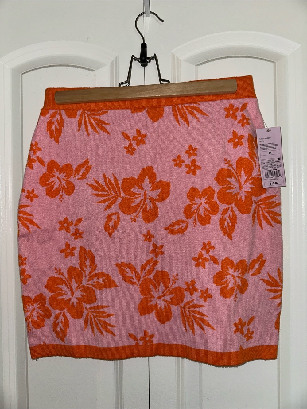 wild fable Pink Mini Skirt with Orange Floral Knit